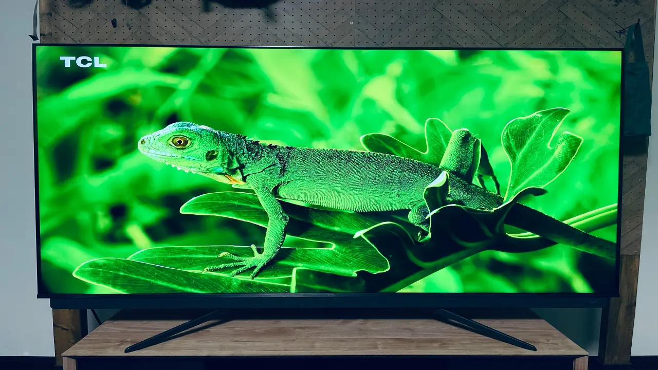 コスパ最強】TCLの4K液晶テレビ65C815を最速で紹介！評判は良い